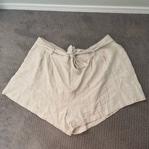 Luca & Grae Tan Linen Shorts 3X